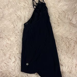 Lululemon size size high neck tank